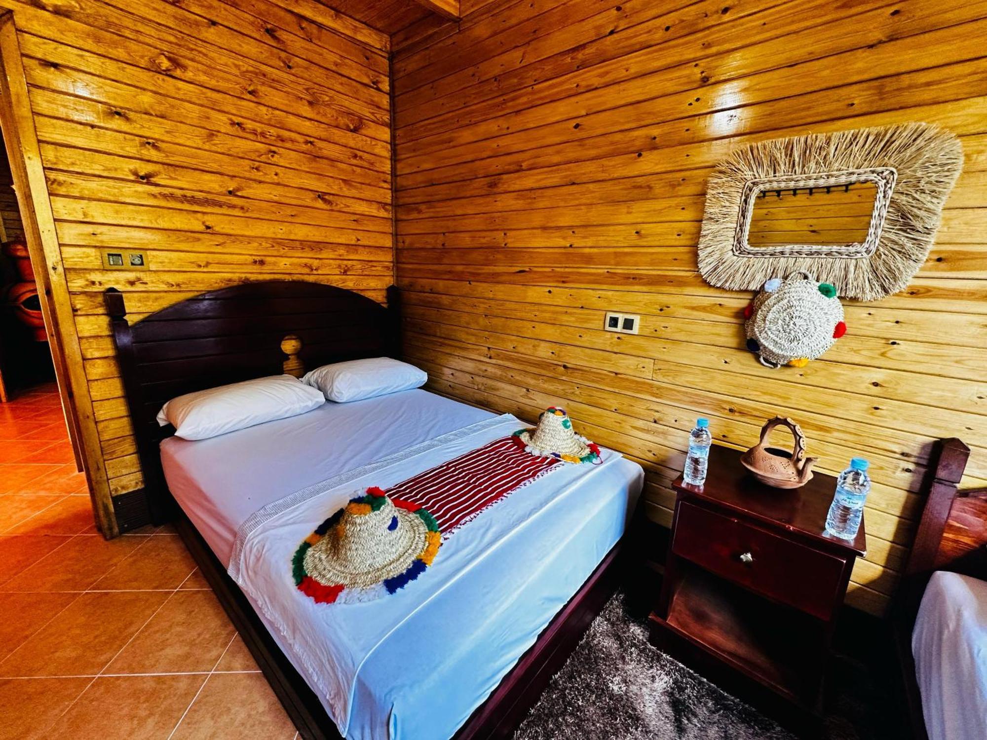 Hotel Nabil Akchour Exterior photo